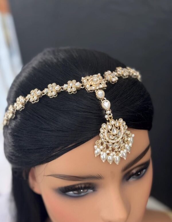 Kundan Borla Bindiya